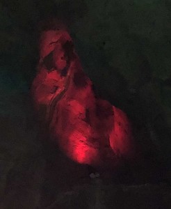 Dans la grotte, l'illusion d'un moine peint par un peintre du XVIIe