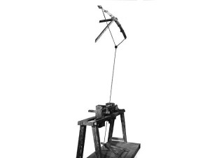 Tour à bois à ficelle et pédale