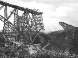 Construction du viaduc du Viaur